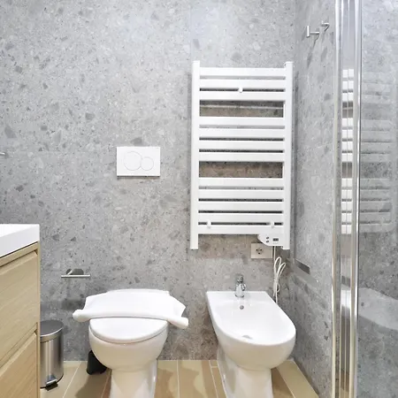 I-host Luxury - Appartement Como