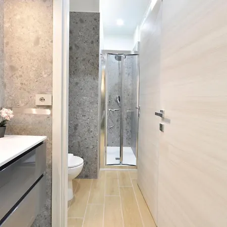 I-host Luxury - Appartement Como